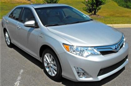 2012 TOYOTA CAMRY HYBRID XLE - SILVER ON GRAY