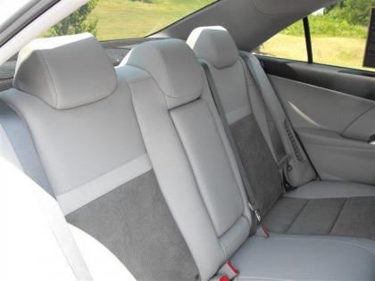 2012 TOYOTA CAMRY HYBRID XLE - SILVER ON GRAY 7