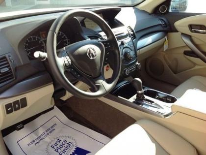 2013 ACURA RDX TECH PACKAGE - WHITE ON BEIGE 4
