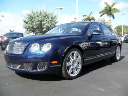 2013 BENTLEY CONTINENTAL FLYING SPUR - BLUE ON WHITE 2
