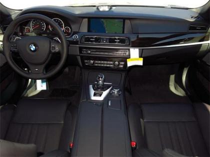2013 BMW M5 BASE - BLUE ON BLACK 4