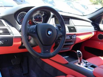 2013 BMW X5 M - WHITE ON RED 3