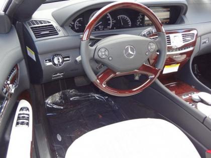 2013 MERCEDES BENZ CL550 4MATIC - BLACK ON WHITE 6
