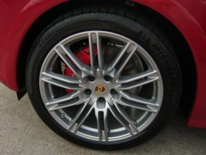 2013 PORSCHE CAYENNE GTS - RED ON BLACK 4
