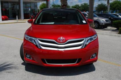2013 TOYOTA VENZA LIMITED - RED ON BEIGE 1