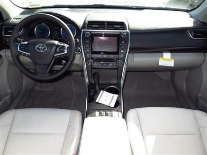 2015 TOYOTA CAMRY XLE - WHITE ON GRAY 4