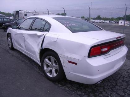 2013 DODGE CHARGER SXT - WHITE ON BEIGE 5