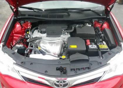 2012 TOYOTA CAMRY LE - RED ON BEIGE 8