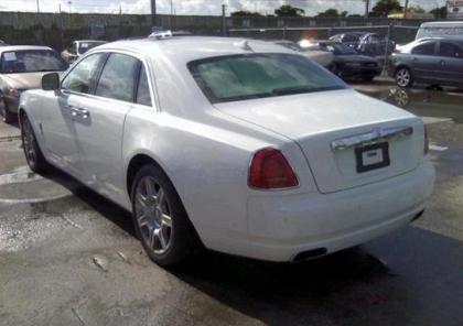 2011 ROLLS ROYCE GHOST V12 - WHITE ON WHITE 3