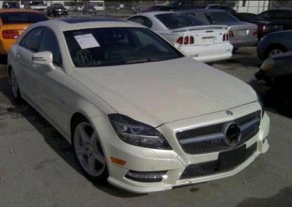 2012 MERCEDES BENZ CLS550 4MATIC - WHITE ON BLACK
