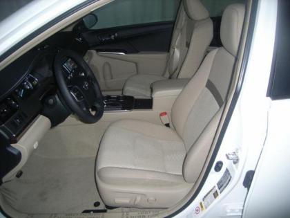 2013 TOYOTA CAMRY XLE - WHITE ON BEIGE 3