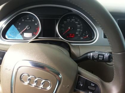 2011 AUDI Q7 S-LINE - WHITE ON BEIGE 4