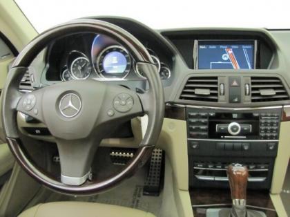 2011 MERCEDES BENZ E350 COUPE - RED ON BEIGE 4